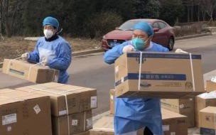 月薪9000元招搬运工装卸工,是真的吗 小件搬运工日结400一天