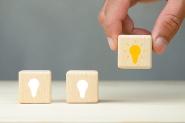 楚乔传里的月七扮演者邢昭林为什么突然那么火？