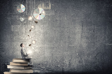 “士别三日当刮目相看”说的是谁？